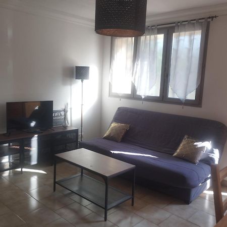 Les Oliviers Apartment Carpentras ภายนอก รูปภาพ